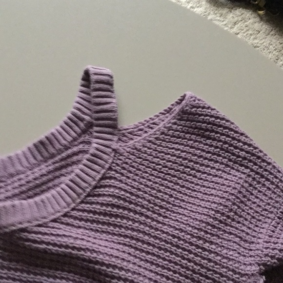 Free People cold shoulder sweater - Picture 9 of 10